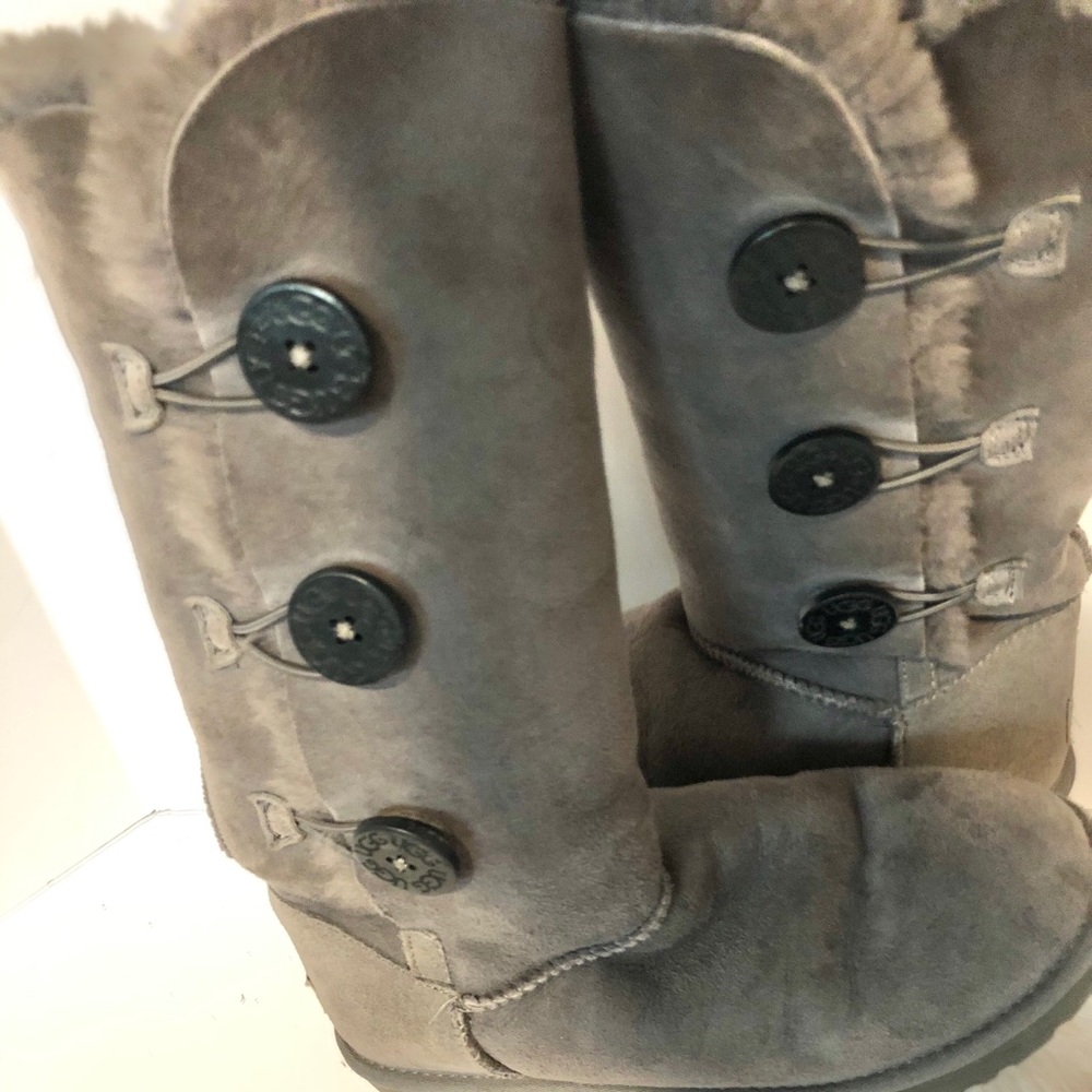 Ugg Bailey Button Triplet 3 Button - image 2